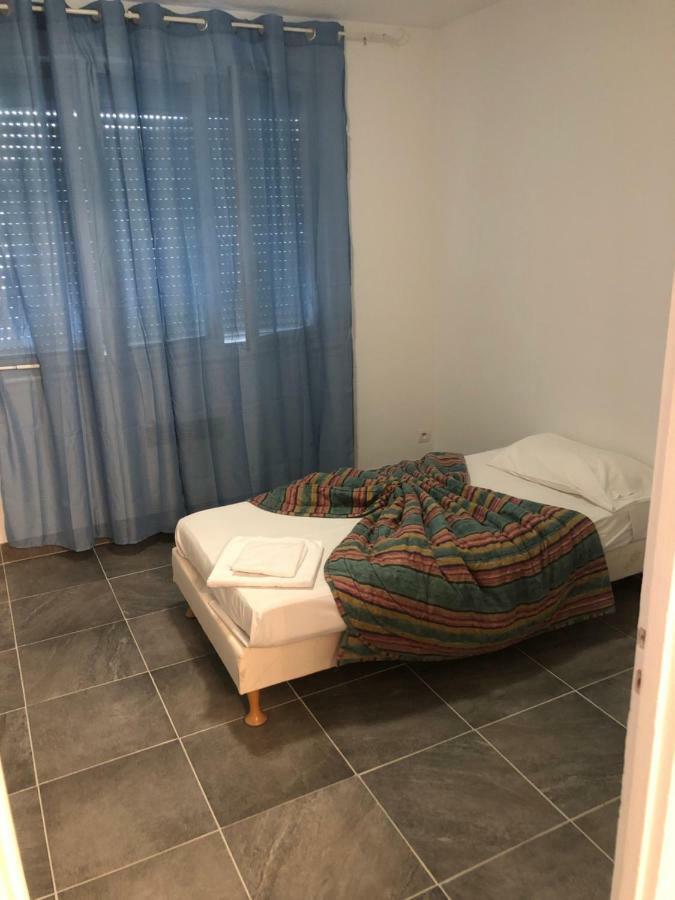 Appartement T3 7C Tarbes Exteriör bild